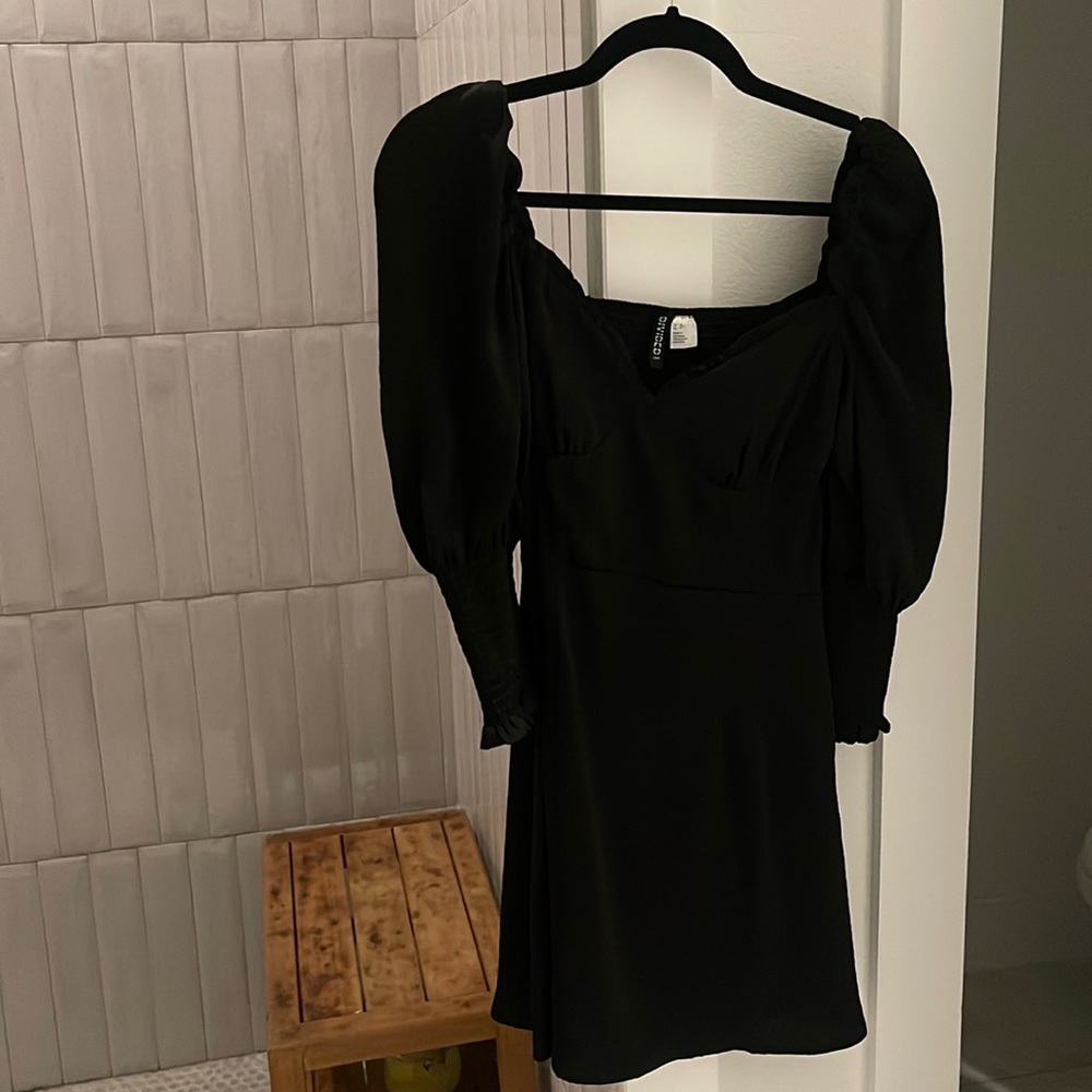 H&M Black Sweetheart Dress